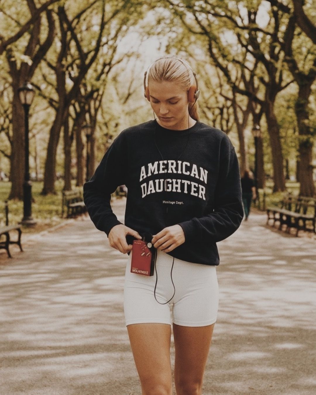 The American Daughter Crewneck